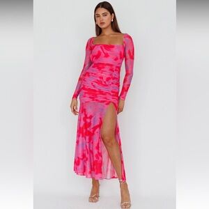 Selfie Leslie Apryl Long Sleeve Lace-Up Back Maxi Dress Pink